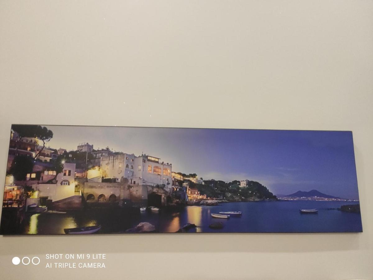 Casa Vacanze Zia Rose เนเปิลส์ ภายนอก รูปภาพ