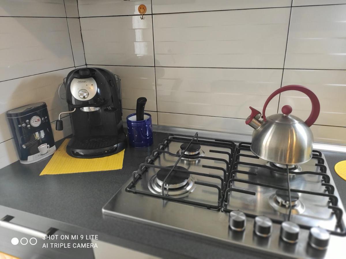 Casa Vacanze Zia Rose เนเปิลส์ ภายนอก รูปภาพ