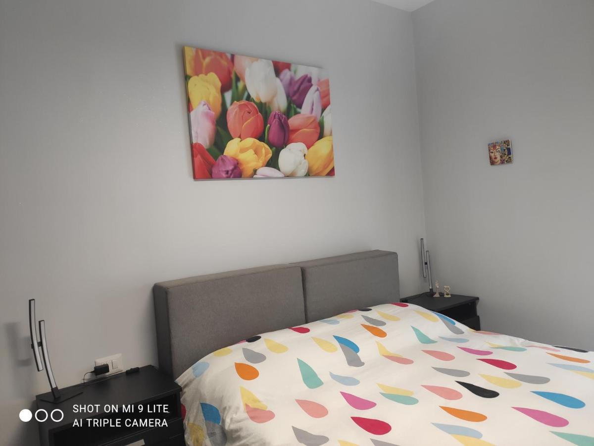 Casa Vacanze Zia Rose เนเปิลส์ ภายนอก รูปภาพ