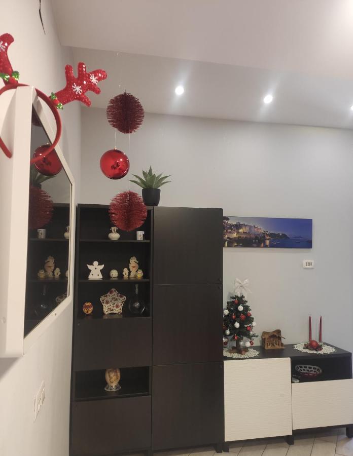 Casa Vacanze Zia Rose เนเปิลส์ ภายนอก รูปภาพ